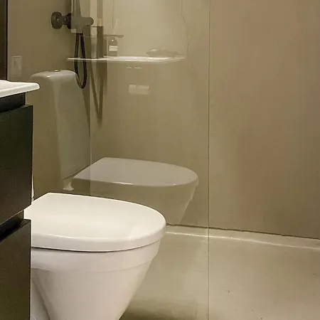Amazing In Apartment Kvisvik