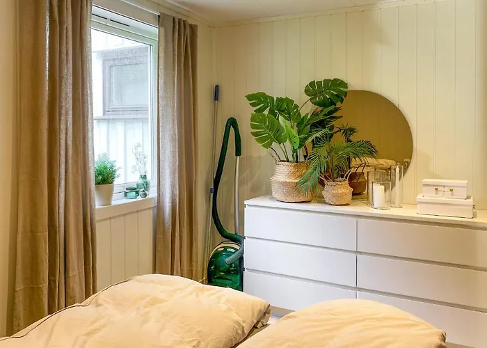 1 Bedroom Gorgeous In Apartamento Kvisvik